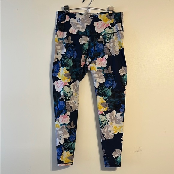 Old Navy Active Go-Dry‎ Full Length Colorful Blue Floral Patterned Leggings - Picture 1 of 5
